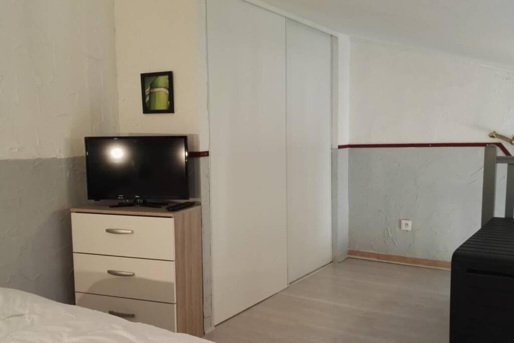 Studio Mezzanine En Residence Avec Piscine Au Village เลอบาร์กาแรส ภายนอก รูปภาพ