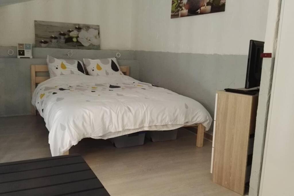 Studio Mezzanine En Residence Avec Piscine Au Village เลอบาร์กาแรส ภายนอก รูปภาพ